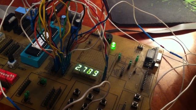 АЦП ADC Atmega16 смотреть онлайн