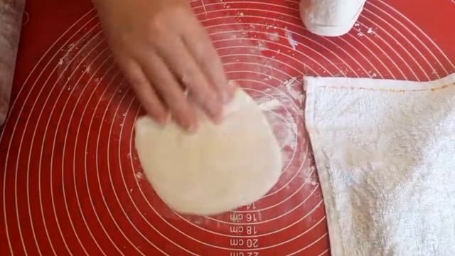 МИНИ РУЛЕТИКИ.ТОНКОЕ ТЕСТО И ВКУСНАЯ НАЧИНКА!!! смотреть онлайн