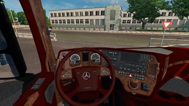 ETS 2 - Actros MP4 Exlusive Dark Red/Wood Interior смотреть онлайн