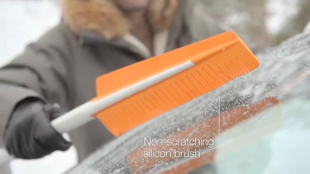 Щетка и скребок для льда Fiskars SnowXpert смотреть онлайн