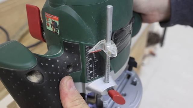 Эта самоделка может заменить небольшой станок. Ровные заготовки гарантированы! смотреть онлайн