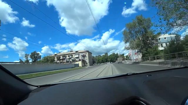 Разворот на трамвайных путях смотреть онлайн