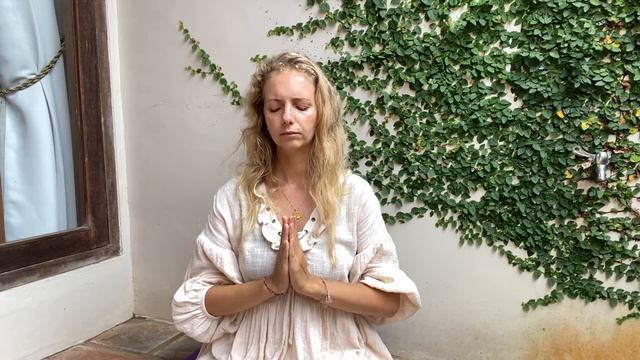 Adi Shakti с небесной коммуникацией смотреть онлайн