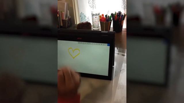 Acer Education | Shaelynn Farnsworth Unboxes the TravelMate Spin B118 смотреть онлайн