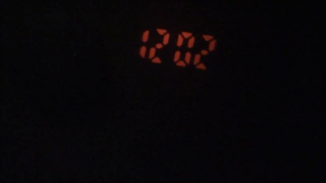 LCD TIME DISPLAY AND LED PROJECTION ALARM CLOCK
