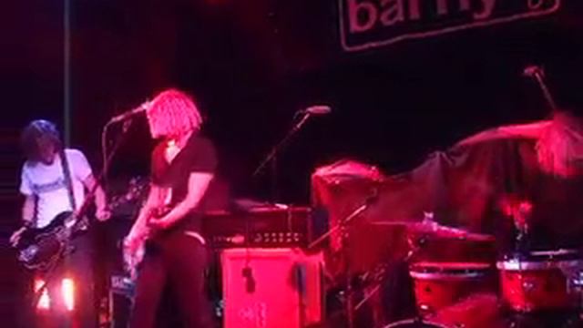 The Crave playing Mercenary Man - live from Birmingham BarFly 22 01 2009 смотреть онлайн