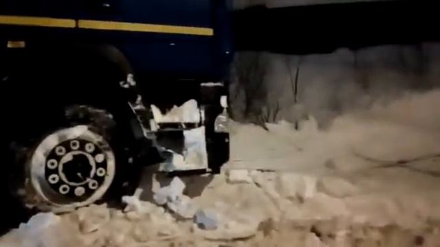 Вытаскиваем ломовоз. Часть 2 смотреть онлайн