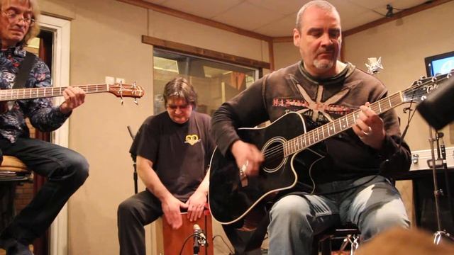 Trying to play Scuttle Butting. Unplugged rehersal. смотреть онлайн