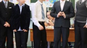 мальчики поют частушки