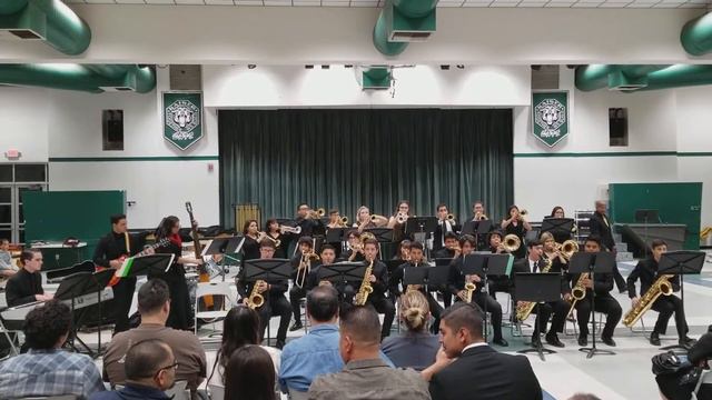 Kaiser High School Jazz Band Christmas Concert December 15, 2017 смотреть онлайн