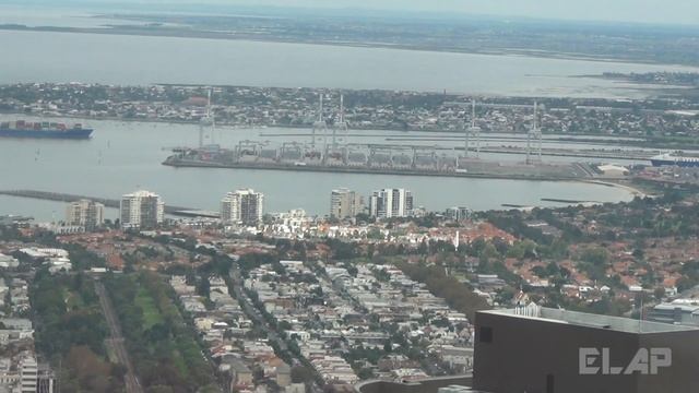 MELBOURNE, Australia - EUREKA TOWER , Melbourne’s finest views from 285 metres above ground. смотреть онлайн