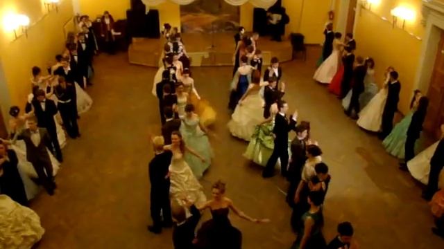 Менуэт. Весенний бал 2011 смотреть онлайн