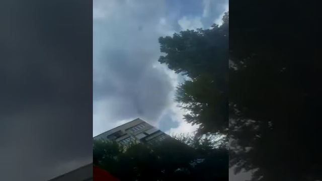 Короче говоря я сделал 360а мой друг сделал кувырок смотреть онлайн