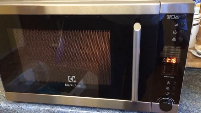 Electrolux EMS30400OX microwave смотреть онлайн