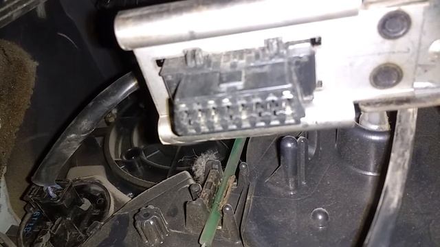 Ubicación Conector De Diagnóstico OBD2 Daihatsu Terios 1999 смотреть онлайн