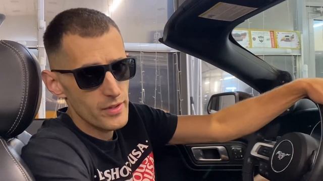 Ford Mustang - понты, которые слышно.