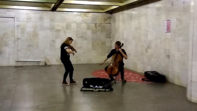 Уличные музыканты Москвы(часть 1) смотреть онлайн