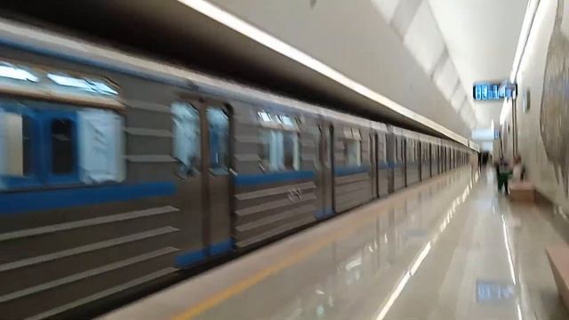 День Московского Транспорта 2023! Отправление 81-717/714.6 Номерной со станции "Нагатинский затон" смотреть онлайн