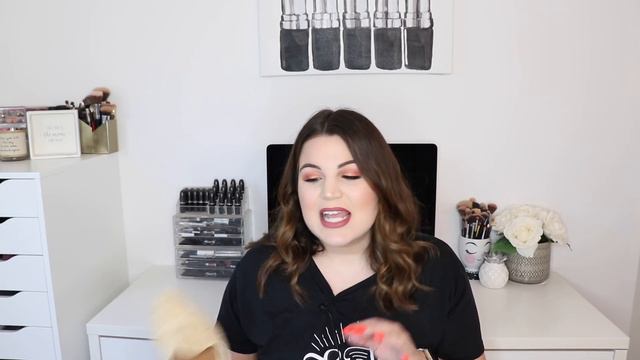 SUMMER ESSENTIALS 2019 | FASHION & ACCESSORIES | Kelly Elizabeth смотреть онлайн