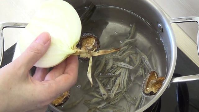 Традиционная корейская кухня: Банкетная лапша или Чанчи куксу (잔치국수) смотреть онлайн