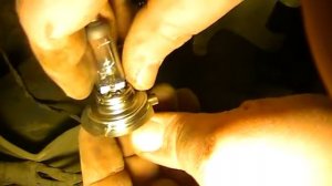 УАЗ Патриот 2012г.в. Замена лампочки в фаре