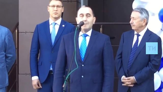 Младенец стал первым новоселом дома 11-4 в казанском жилом комплексе «Салават Купере» смотреть онлайн