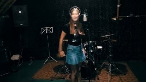 Анечка. Выхода нет.