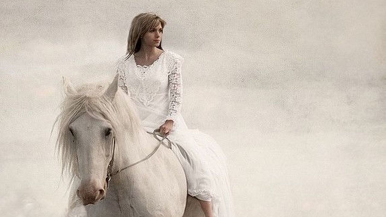 С.Есенин. Вижу сон. Дорога чёрная… смотреть онлайн