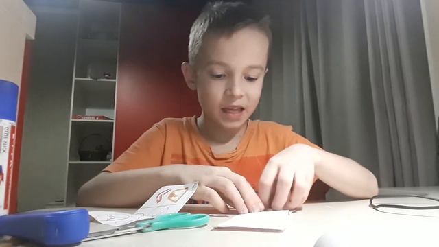 Мир игр play открывает бумажные сюрпризы! обычную редкую и легенду марку машины! часть 1 смотреть онлайн