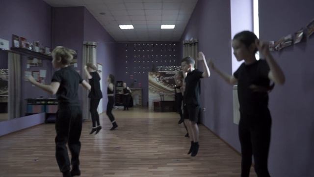 Репетиция танца " А есть ли сердце?" гр.Граффити 8-9 лет смотреть онлайн