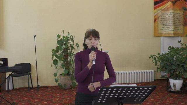 На руках у папы маленькая дочь смотреть онлайн