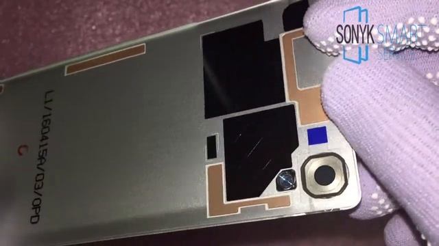 Оригинальная крышка Sony Xperia X смотреть онлайн