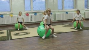 Танец на фитболах Барселона 6 7 лет