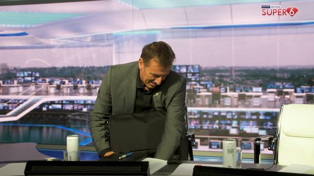 Behind the scenes at Soccer Saturday! Unprecedented access смотреть онлайн