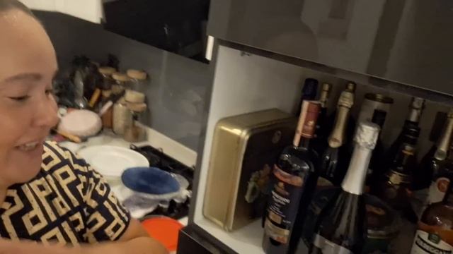 ДЕНЬ РОЖДЕНИЯ ПРОШЁЛ А ПОДАРОЧКИ ПРОДОЛЖАЮТСЯ смотреть онлайн