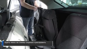 Установка автомобильных чехлов на Skoda Rapid 2020- лифтбек "рисунок строчка"