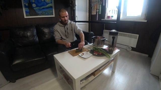 Готовлю Яне сыроедческий суп