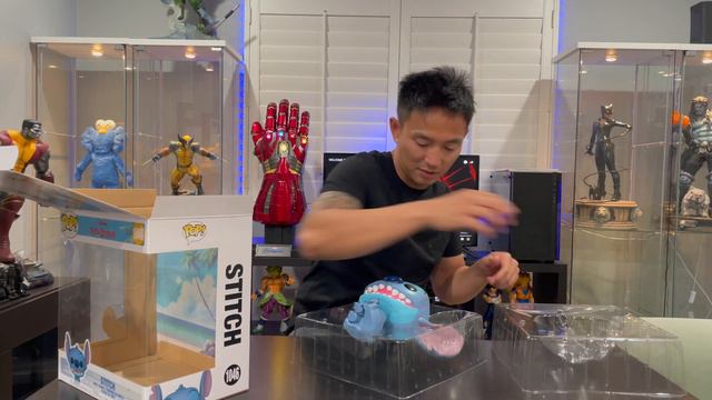 Funko Pop Jumbo Stitch смотреть онлайн