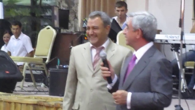 Serzh Sargsyan at Parvana, Pan-Armenian games 2011 смотреть онлайн