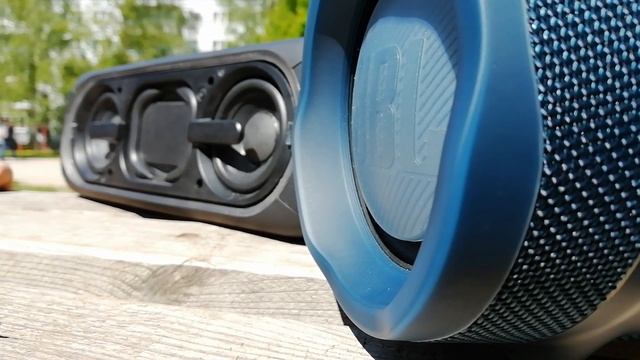 JBL Xtreme 2 VS SONY SRS XB40! FOCUS!! BASS TEST!!??? смотреть онлайн