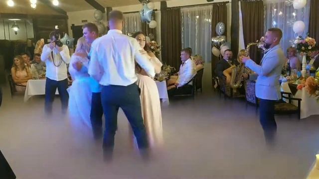 Samodai Sax. Виталий Самодай. Первый танец молодожёнов смотреть онлайн