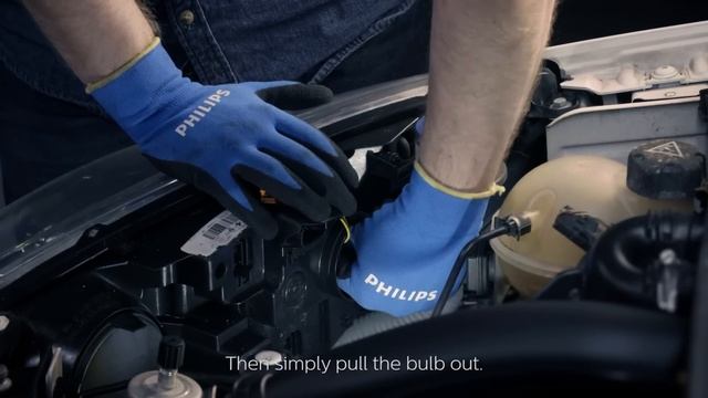 How to replace headlight bulbs on your Peugeot 308 смотреть онлайн