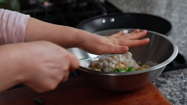Seafood Pancakes (Haemul-jeon: 해물전)