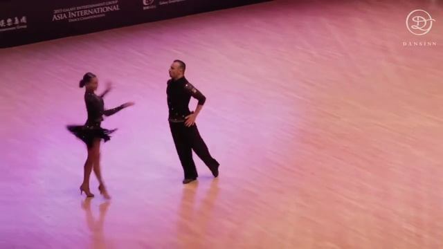 2015 Maurizio Vescovo & Andra Vaidilaite - Rumba (Honour Dance) | Asia International Championships