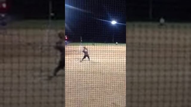 Leroy Saves the Game смотреть онлайн