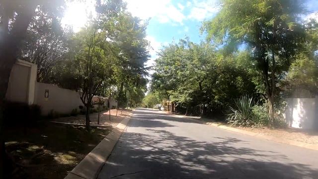 84-Где БЕЗОПАСНО остановиться в Йоханесбурге ЮАР Как живут белые смотреть онлайн