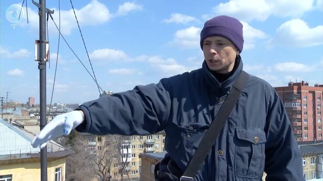 Работа строителей добавила заботы жильцам. Почему конструкции кровли начали гнить после капремонта? смотреть онлайн