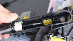 Подробно инструкция как отсоединить тросик от селектора АКПП Volvo 2007-2017