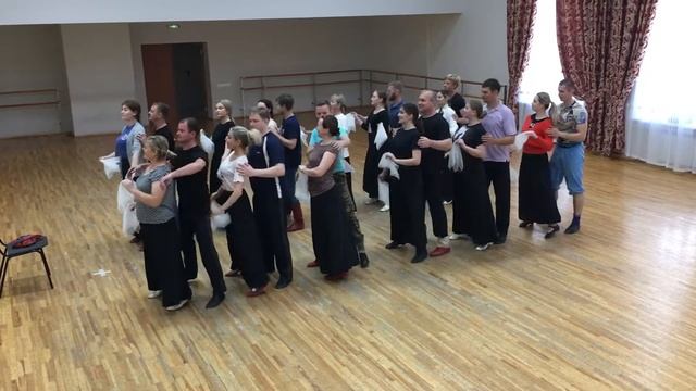 Панень стада - рус. Гнала стадо - хоровод смотреть онлайн