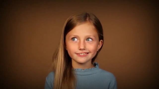 Актерская визитка.Софья Уми 8 лет. Видео Пугачев Александр, Пугачева Жанна. смотреть онлайн